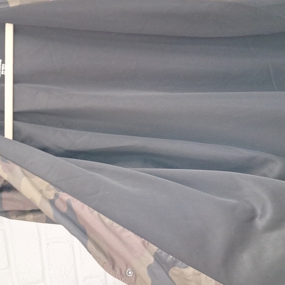 🪖 Zine Camouflage Windbreaker. XL - Picture 9 of 10